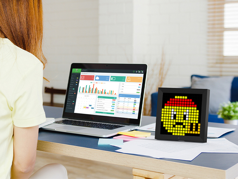 Computer desktop decoration