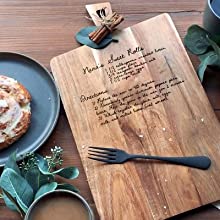 Cutting board engraved with a precious family recipe