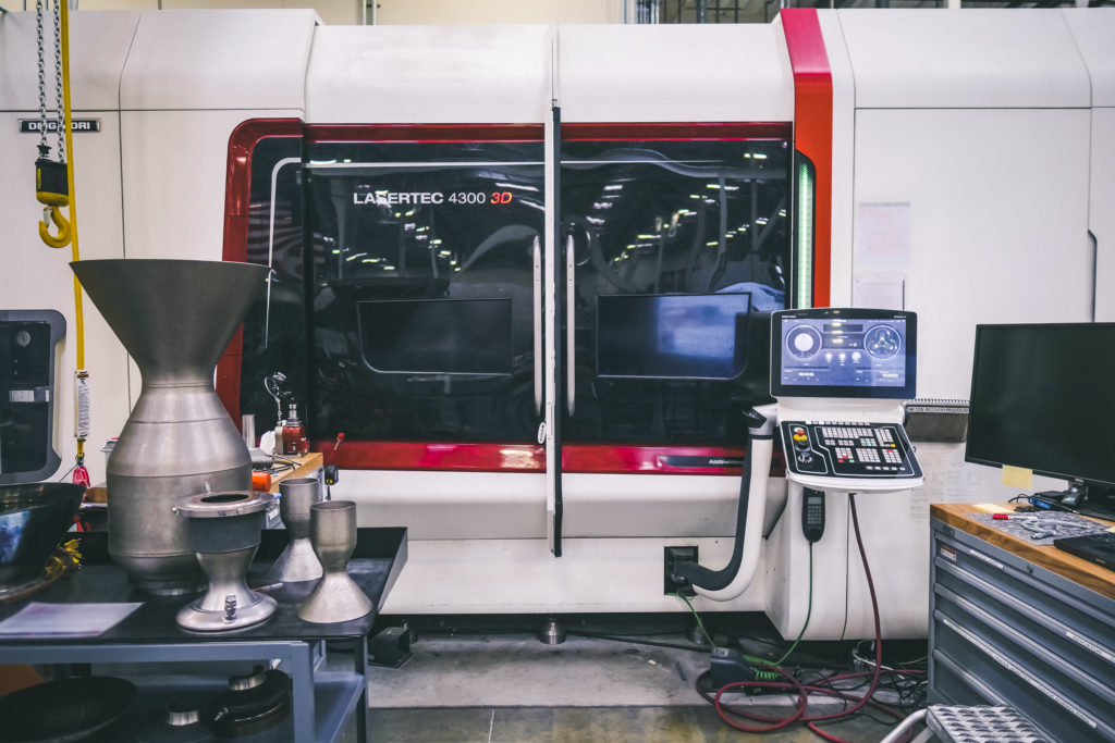  Virgin Orbit's hybrid subtractive manufacturing machine