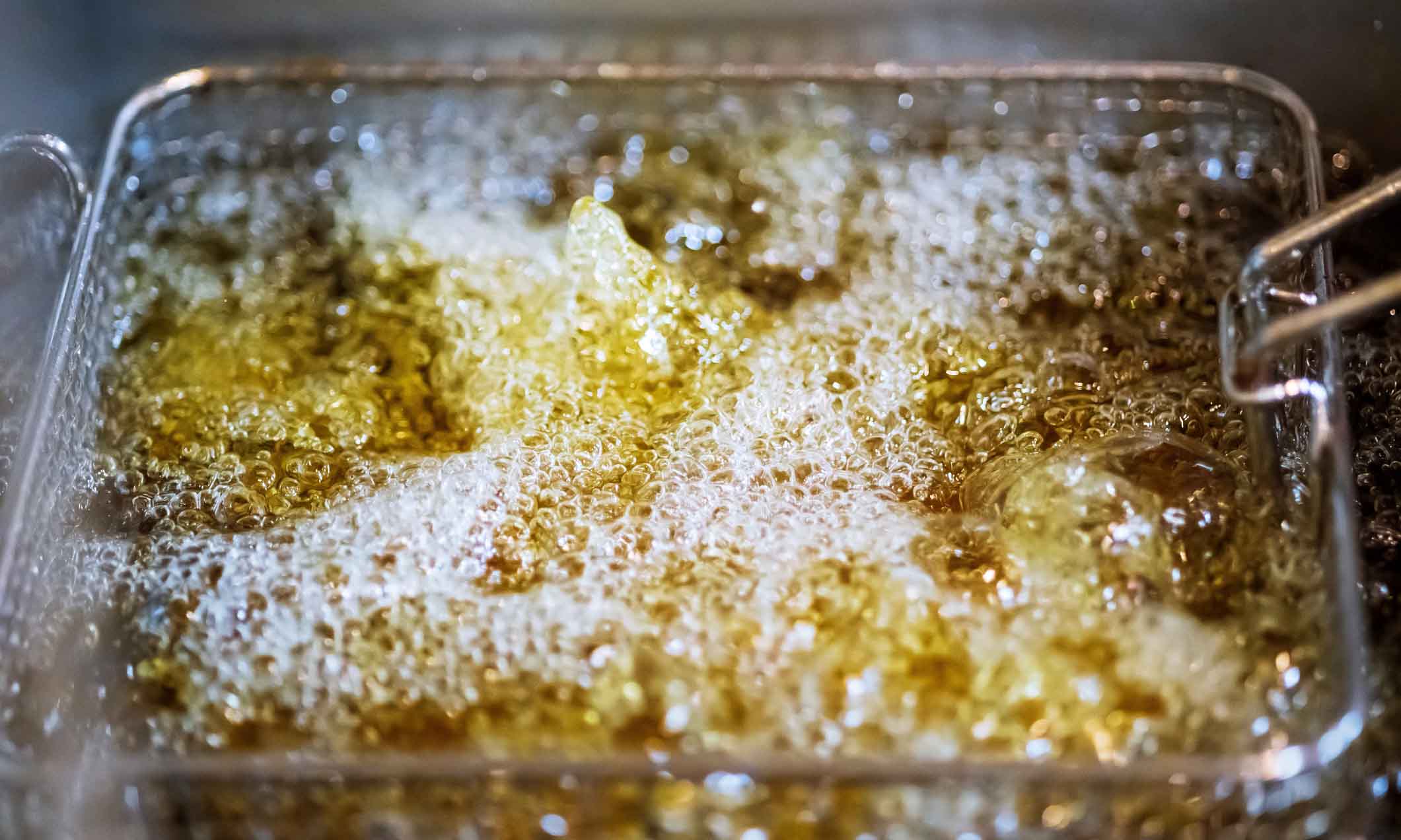 Although many environmentally friendly biofuels have been developed, they are generally inefficient and have not been commercialized Although many environmentally friendly biofuels have been developed, they are generally inefficient and have not been commercialized